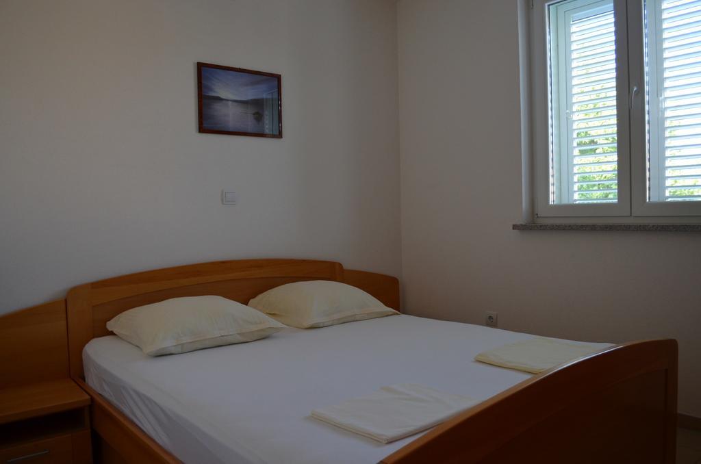 Apartments Buljan バスカ 部屋 写真