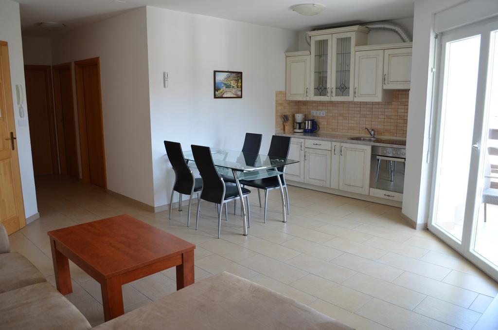 Apartments Buljan バスカ 部屋 写真